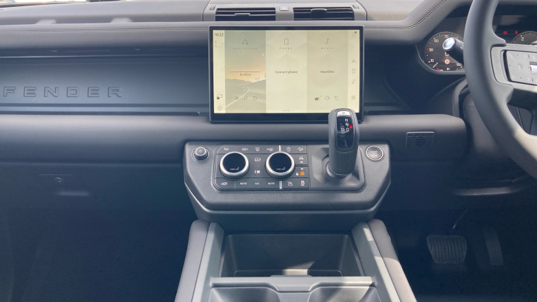 Land Rover Defender 3.0 D250 X-Dynamic SE 110 5dr Auto Diesel Estate